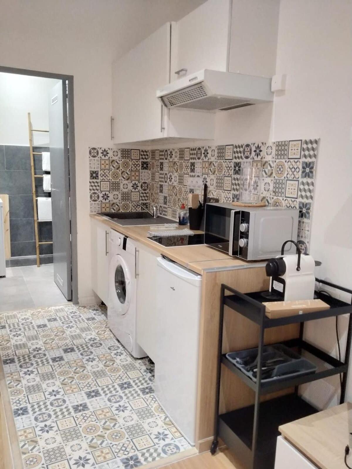 Appartamento Atlas - Arya Nîmes Esterno foto